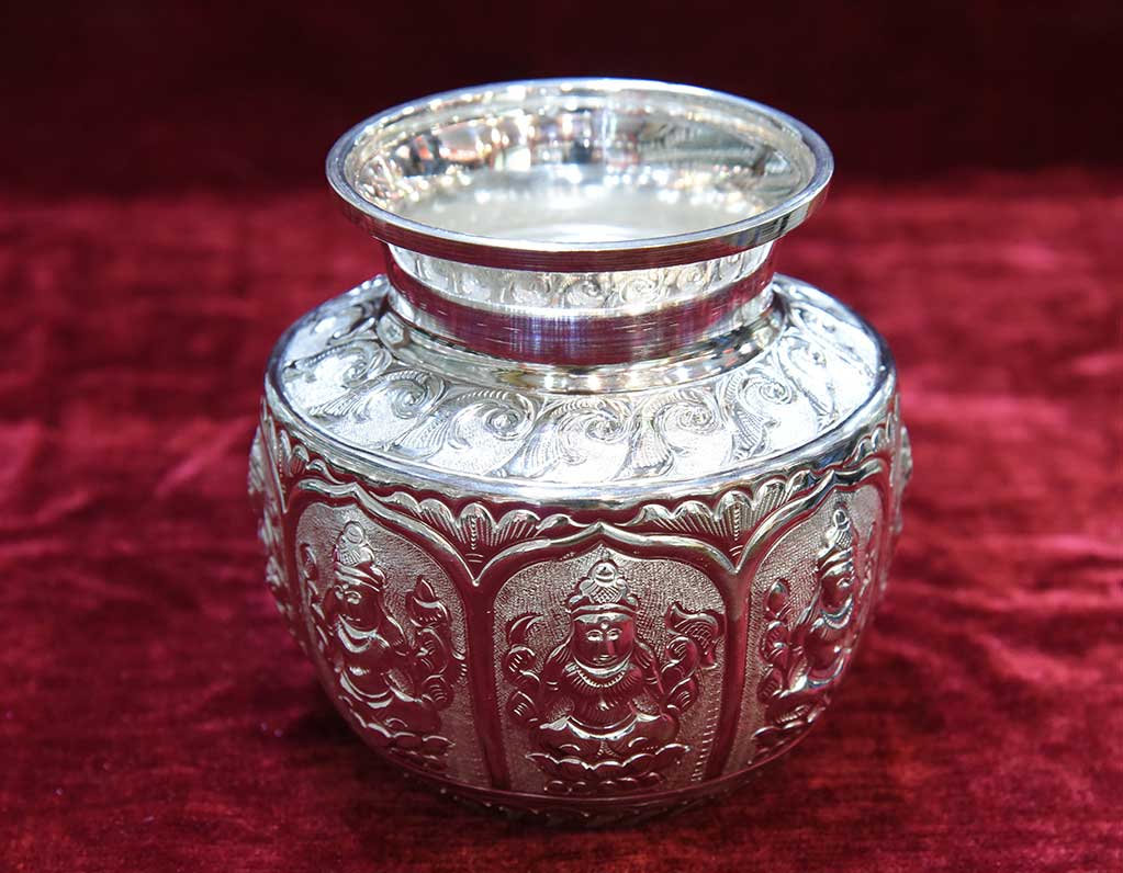 Share your love with couple rings